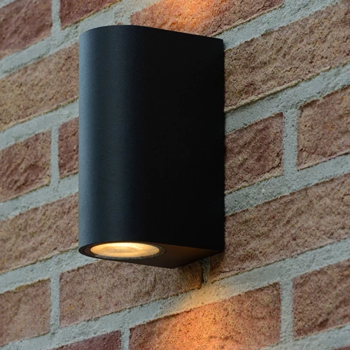 Lucide ZARO - Foco de pared / Lámpara de pared Dentro/Fuera - 2xGU10 - IP65 - Negro - ambiente 1